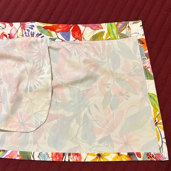 Rip Skirt Women’s Floral Mini Skirt Size Medium - Picture 10 of 14
